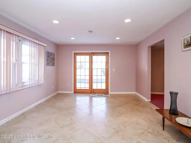 $825,000 | 21 Boynton Street | Prince's Bay