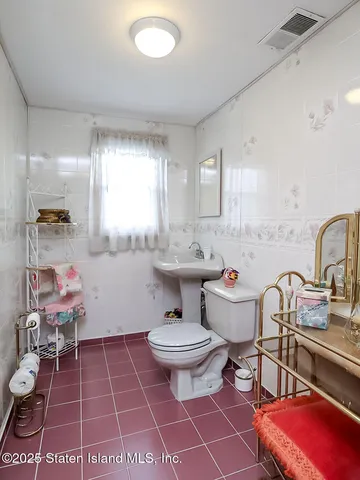 $825,000 | 21 Boynton Street | Prince's Bay