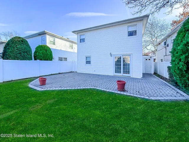 $825,000 | 21 Boynton Street | Prince's Bay