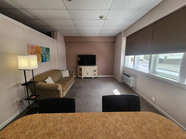$1,500 | 9400 Atlantic Avenue, Unit A1, Margate City, NJ 08402