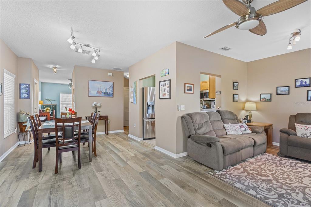 14987 Skip Jack Loop Lakewood Ranch, FL 34202 - Photo 4 of 42