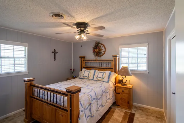 $365,000 | 1409 North Iowa Street, Shamrock, TX 79079