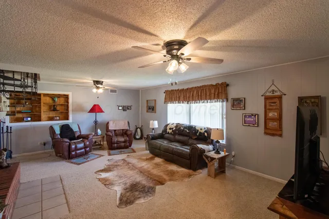 $365,000 | 1409 North Iowa Street, Shamrock, TX 79079