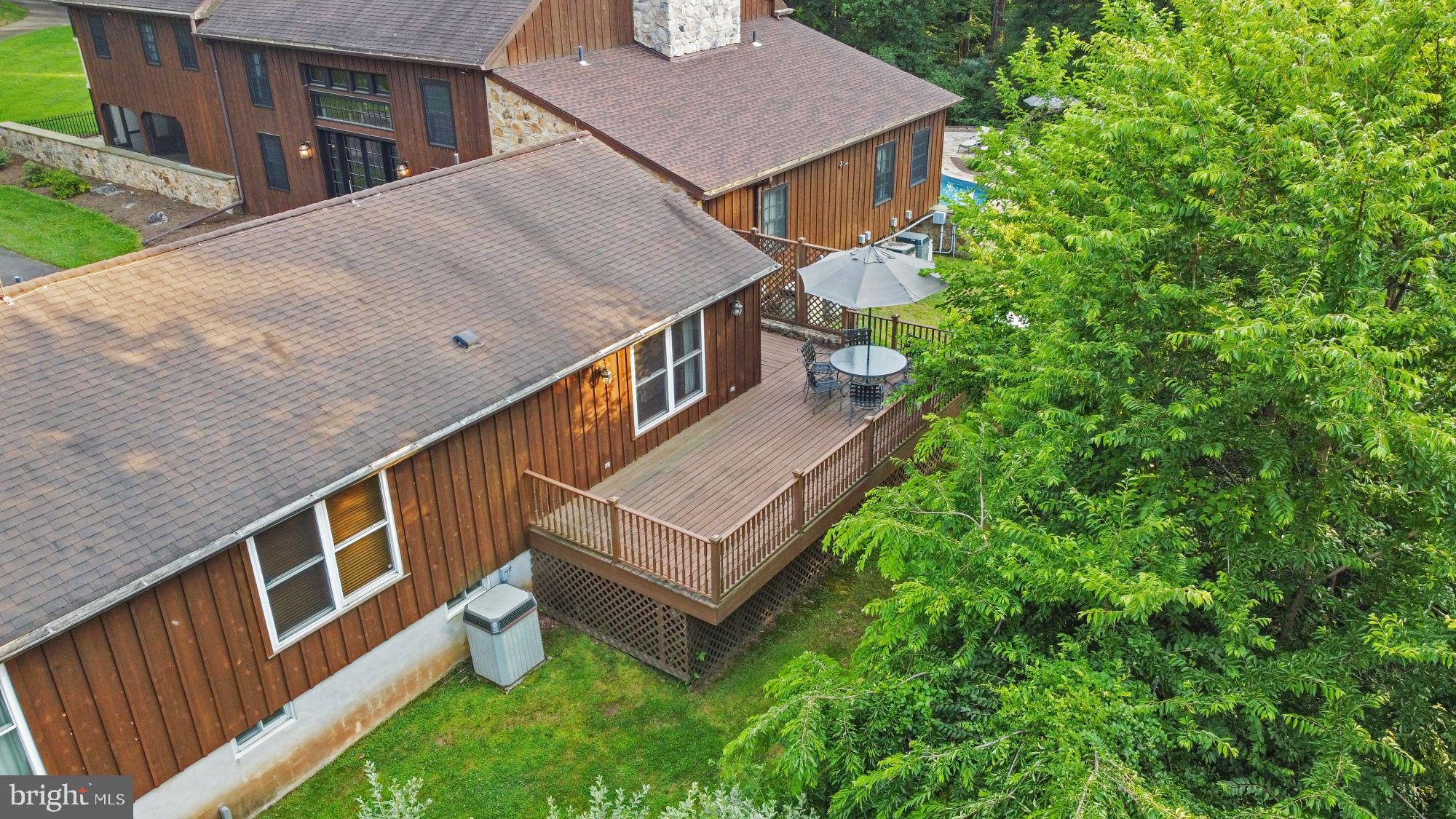 175 Pleasant Valley Road Titusville, NJ 08560 - Photo 77 of 137 InLaw Suite Deck