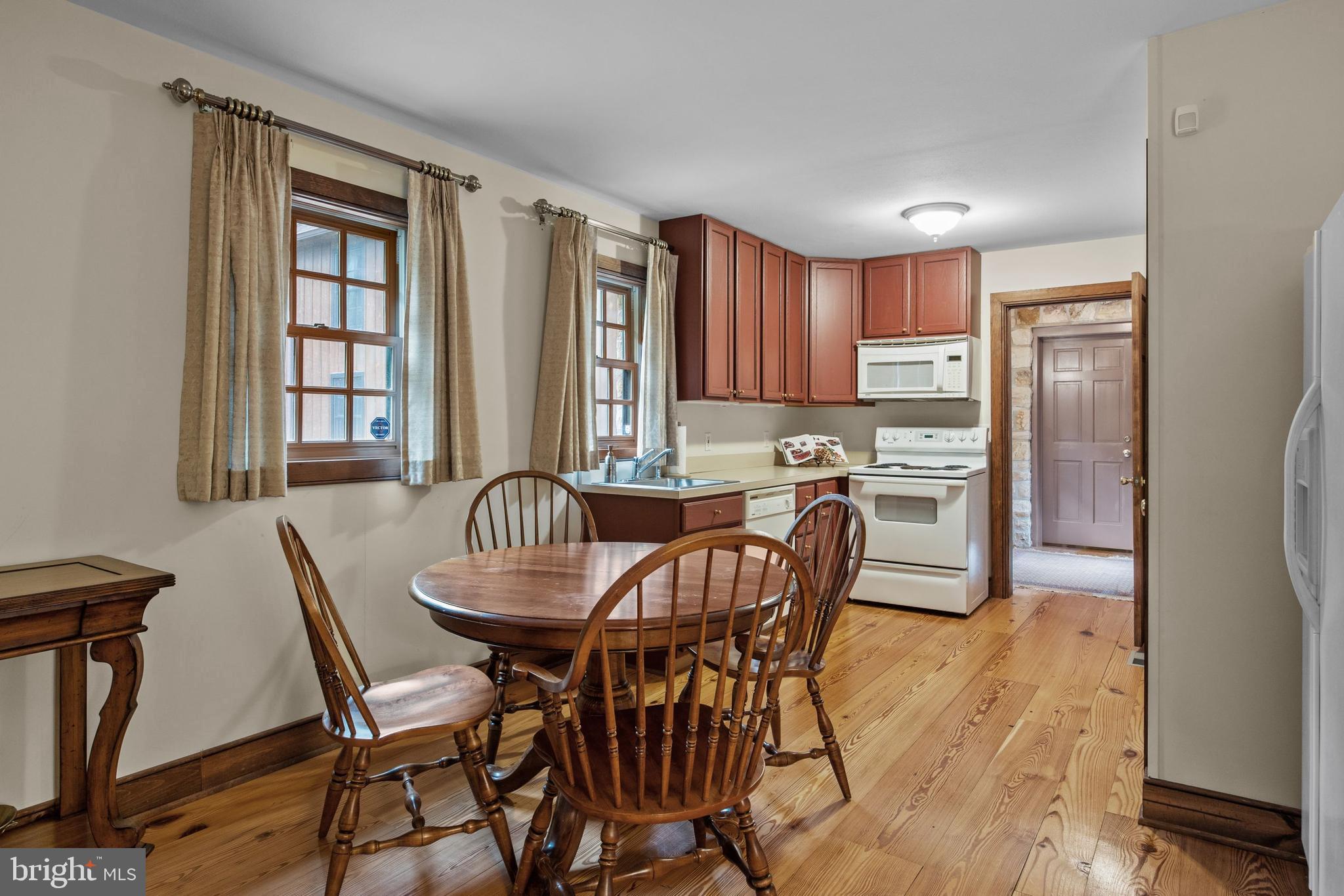 175 Pleasant Valley Road Titusville, NJ 08560 - Photo 84 of 137 In-Law Suite Kitchen