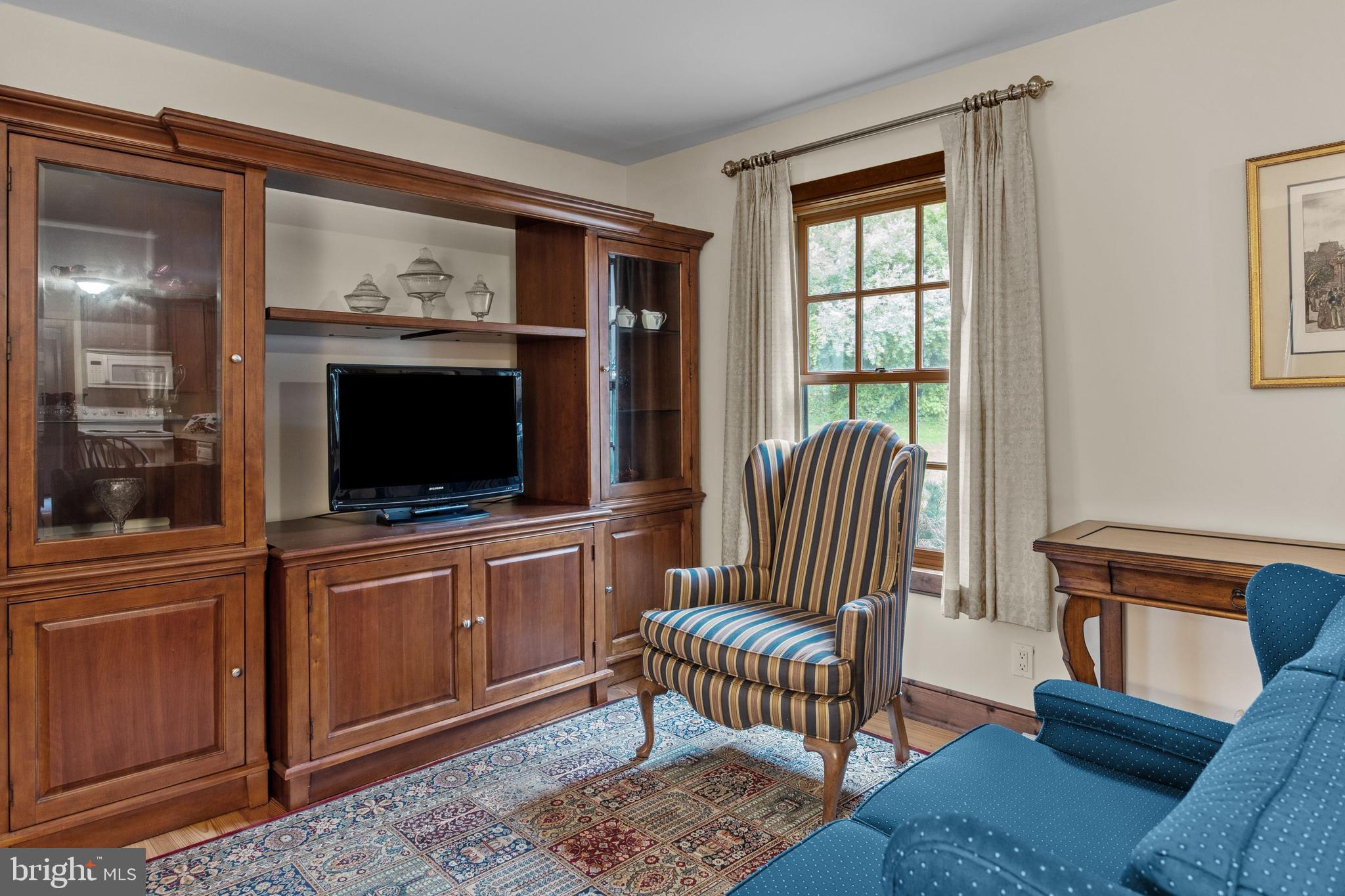 175 Pleasant Valley Road Titusville, NJ 08560 - Photo 87 of 137 In-Law Suite Living Room