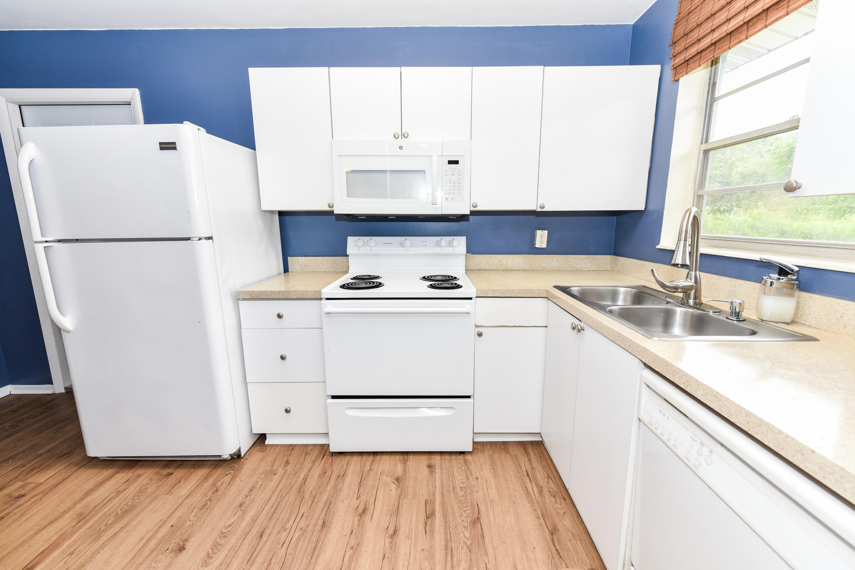 3709 Atlantic Road Palm Beach Gardens, FL 33410 - Photo 8 of 22 3709 Atlantic Rd_reshoot_Selene LaFazia_
