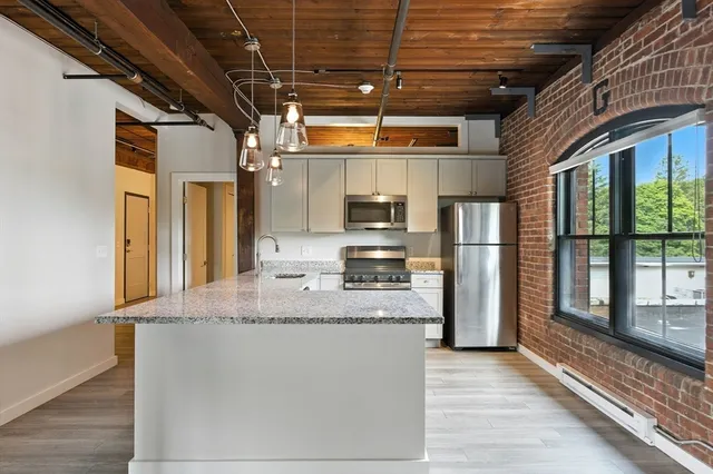 $359,000 | 55 Sterling Street, Unit 306, Clinton, MA 01510