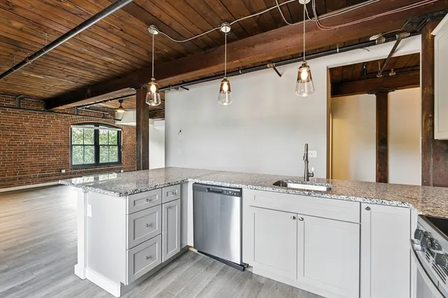 $359,000 | 55 Sterling Street, Unit 306, Clinton, MA 01510