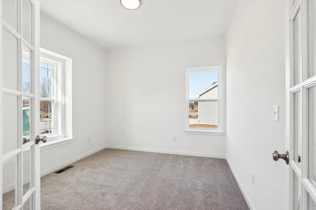 $595,000 | 1286 Olde Highlander Drive, Oconomowoc, WI 53066