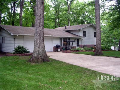 16973 Glacier Ridge Road Fort Wayne, IN 46845 - Photo 1 of 25