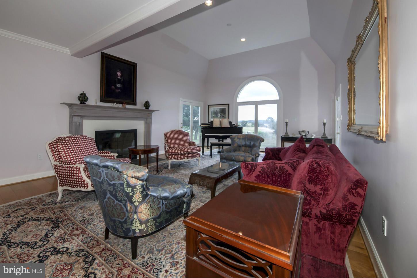 2933 Rokeby Road Delaplane, VA 20144 - Photo 7 of 27 Living Room