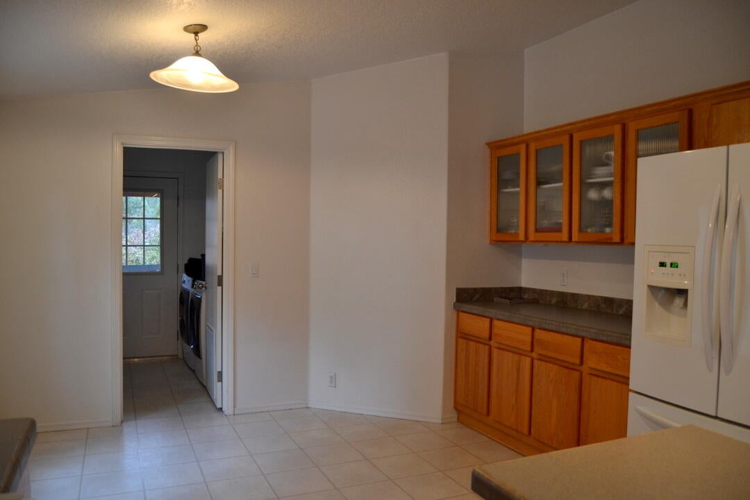 965 Galice Road, Unit 11 Merlin, OR 97532 - Photo 19 of 40 DSC_6191
