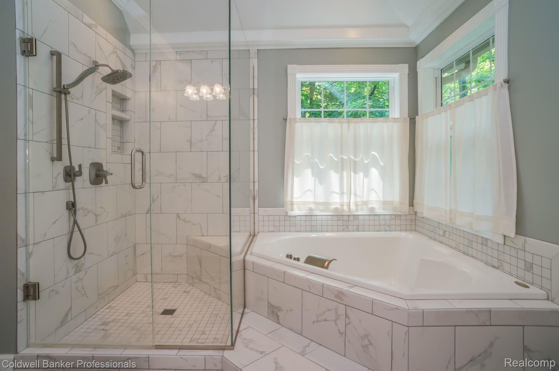 2480 Melvin Road Pinckney, MI 48169 - Photo 21 of 39 New Master Bath with separate shower and soaking tub