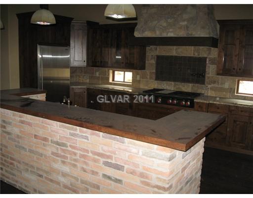 17 Rue Grimaldi Way Henderson, NV 89011 - Photo 3 of 7 Kitchen.
