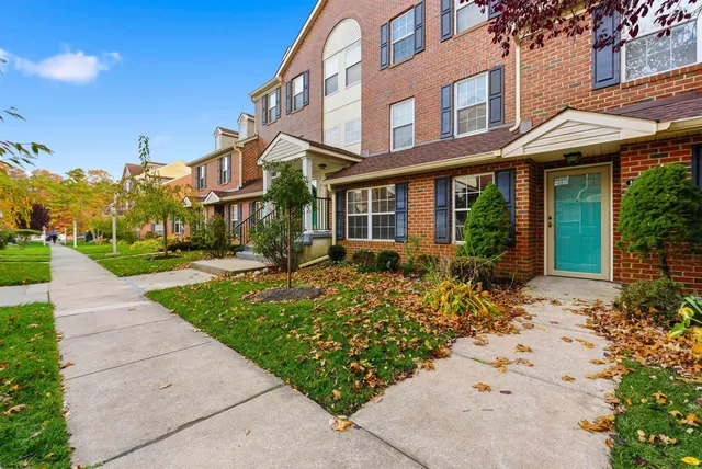 $235,000 | 1535 Ben Franklin Court, Unit 535, Mays Landing, NJ 08330