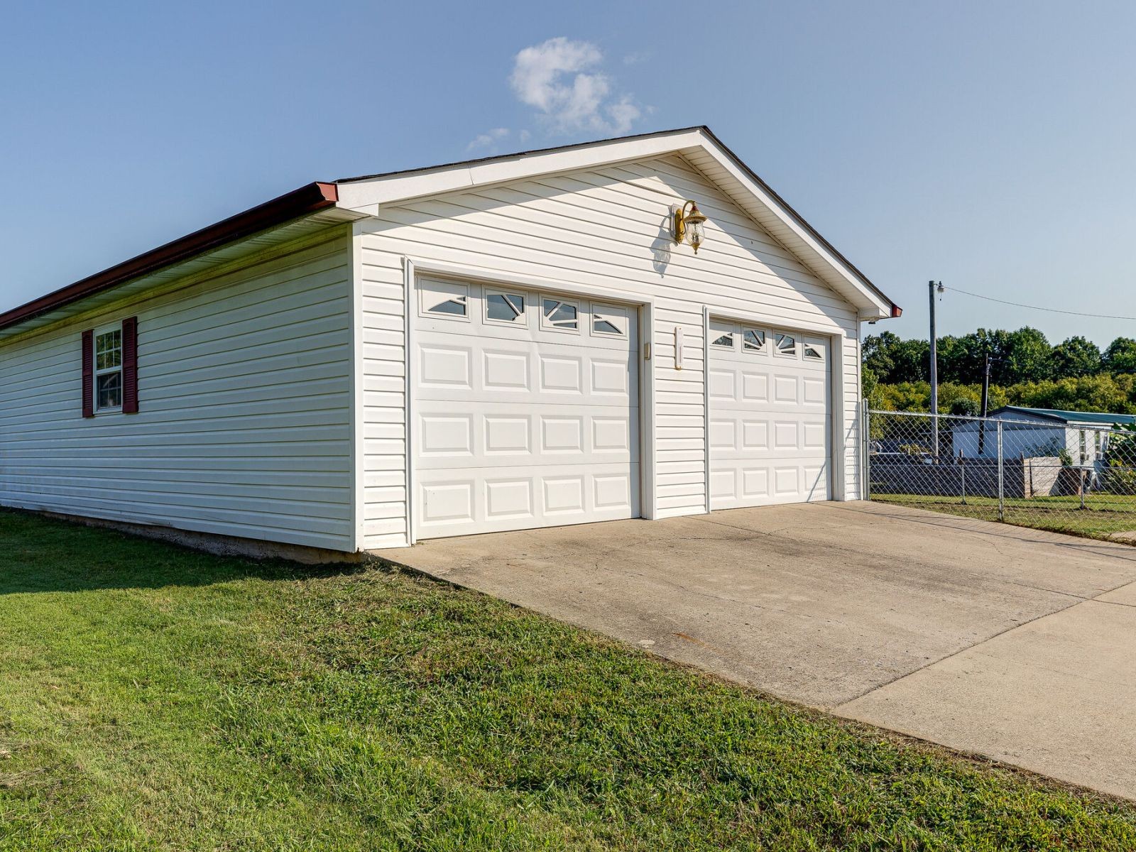 411 Stage Road Charlotte, TN 37036 - Photo 9 of 10 Gallery Image 9