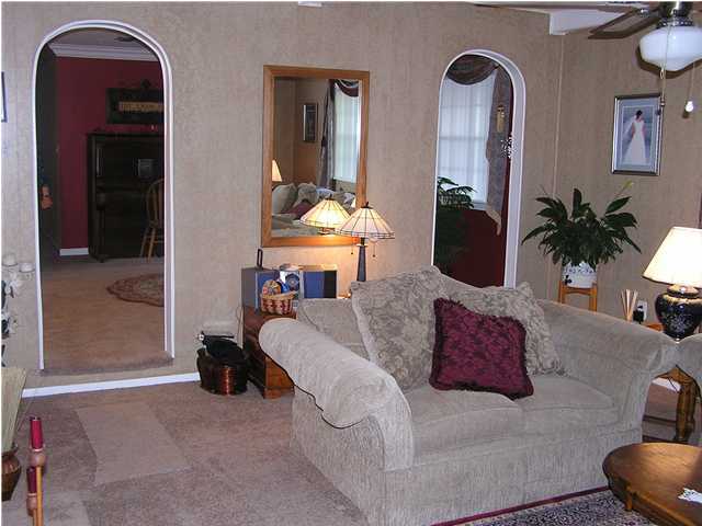 1414 Scott Road Niceville, FL 32578 - Photo 5 of 11 Gallery Image 5
