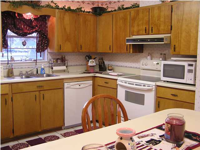1414 Scott Road Niceville, FL 32578 - Photo 6 of 11 Gallery Image 6