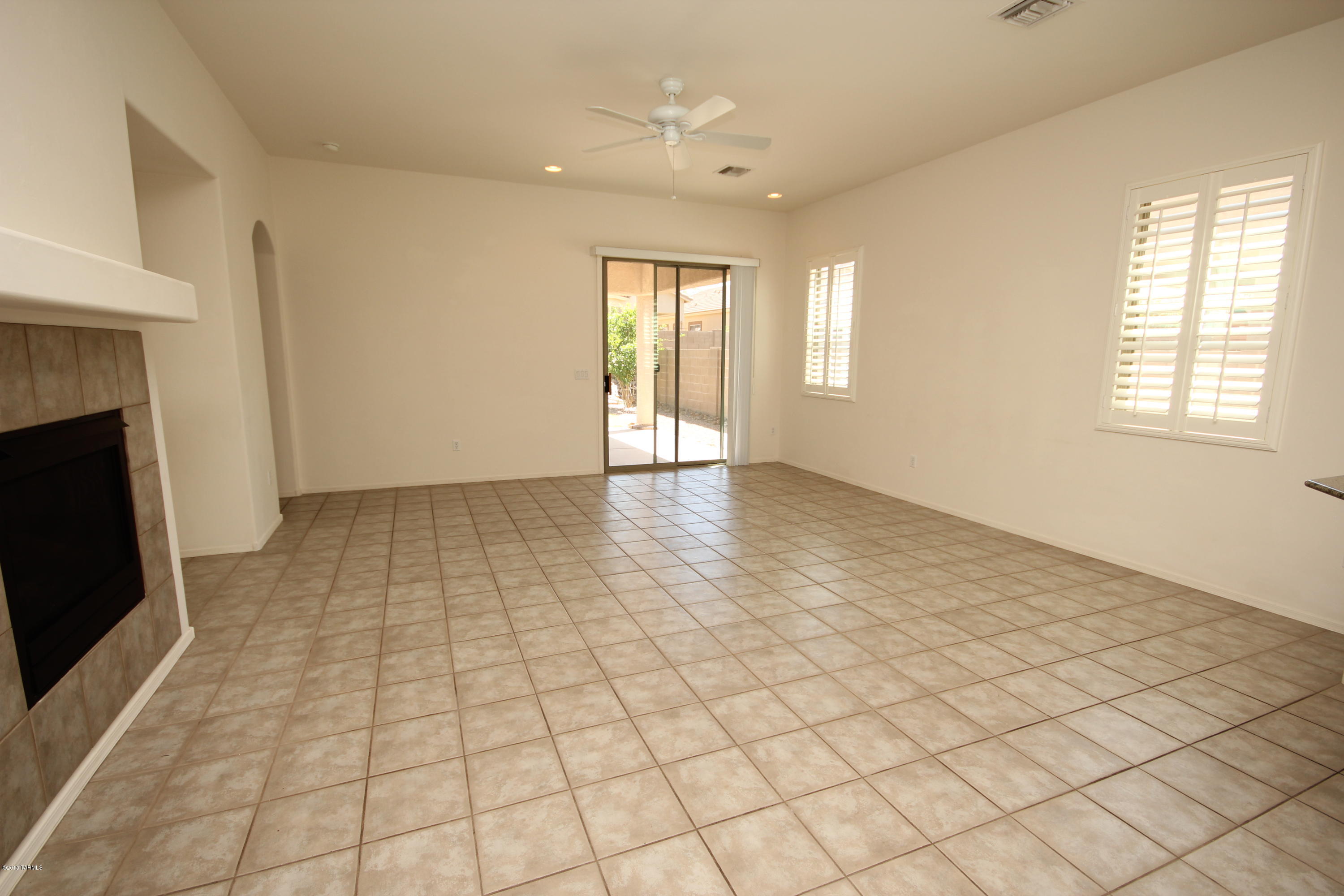 12874 Bloomington Loop Tucson, AZ 85755 - Photo 21 of 44