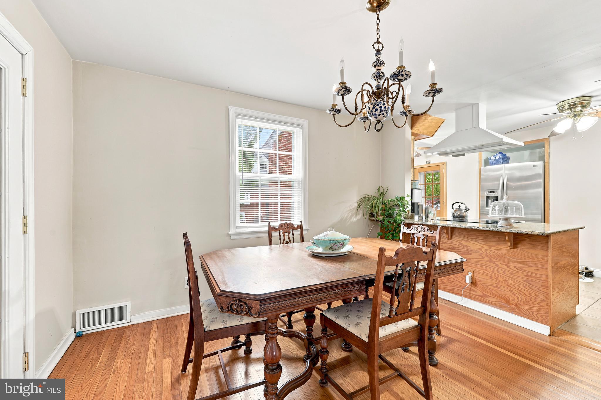 844 Burmont Road Drexel Hill, PA 19026 - Photo 3 of 24