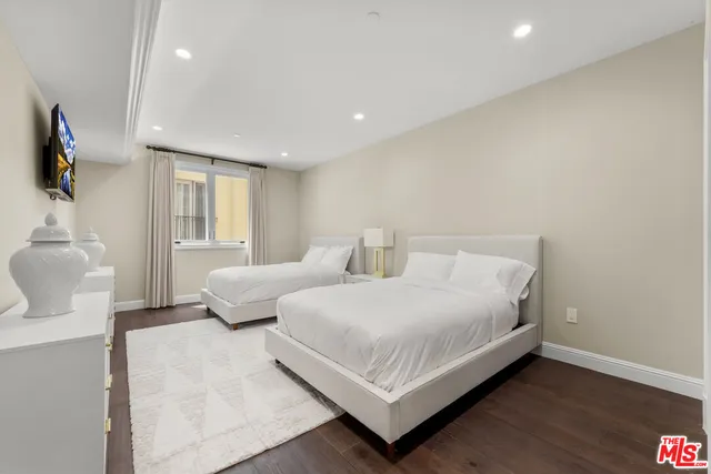 $14,950 | 1825 Pandora Avenue, Unit PH 404, Los Angeles, CA 90025