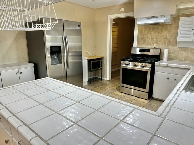 30507 Quinn Road Tomball, TX 77375 - Photo 16 of 33 Kitchen SS appliances