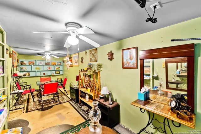 $380,000 | 256 County Road 5716, Lytle, TX 78052