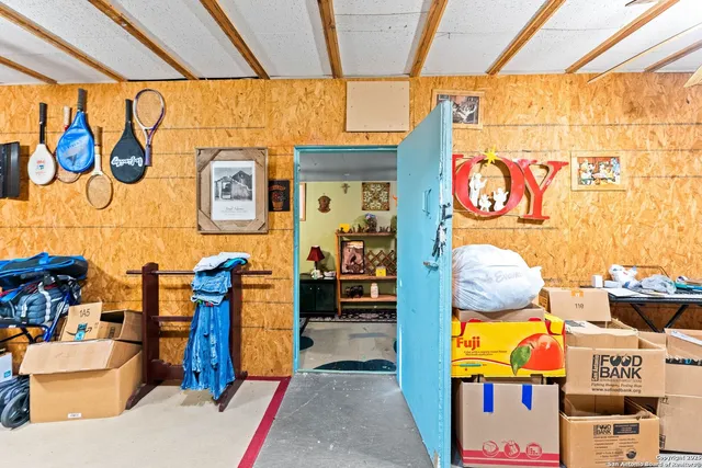 $380,000 | 256 County Road 5716, Lytle, TX 78052