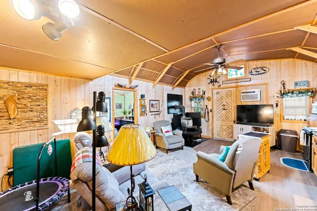 $380,000 | 256 County Road 5716, Lytle, TX 78052