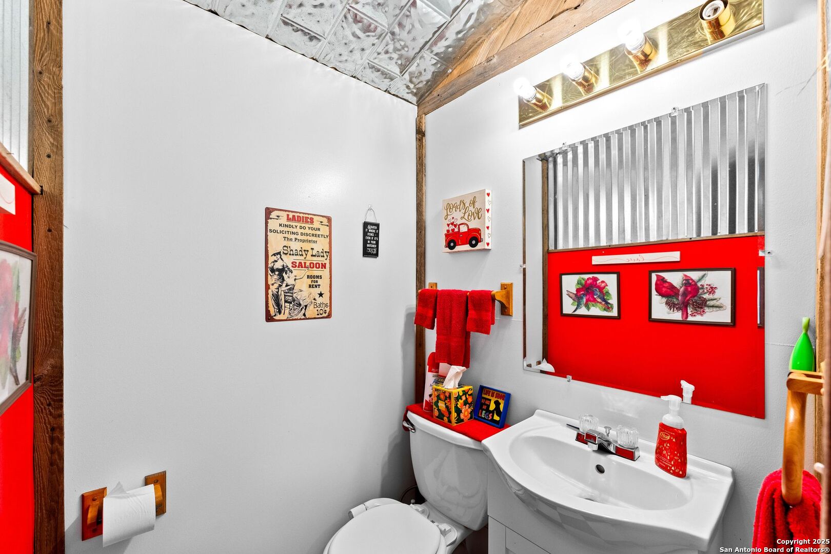 256 County Road 5716 Lytle, TX 78052 - Photo 27 of 59