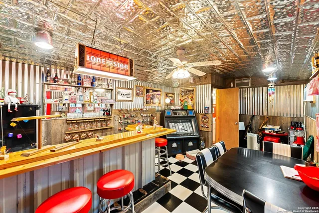 $380,000 | 256 County Road 5716, Lytle, TX 78052