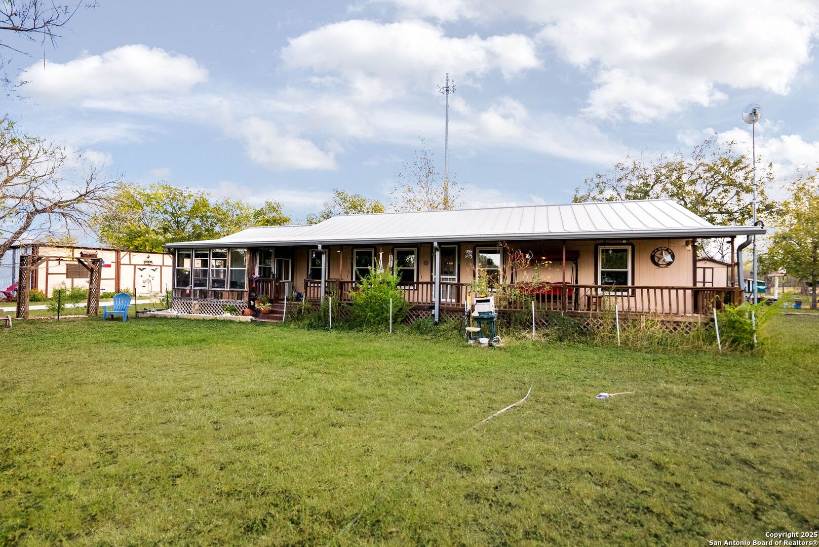 256 County Road 5716 Lytle, TX 78052 - Photo 32 of 59