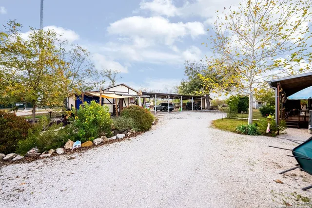 $380,000 | 256 County Road 5716, Lytle, TX 78052