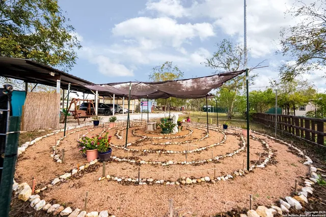 $380,000 | 256 County Road 5716, Lytle, TX 78052