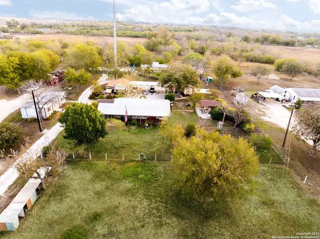 $380,000 | 256 County Road 5716, Lytle, TX 78052