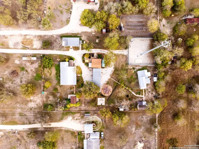 $380,000 | 256 County Road 5716, Lytle, TX 78052