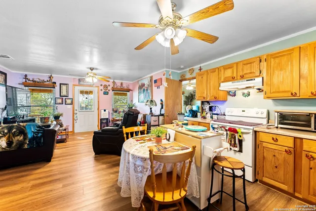 $380,000 | 256 County Road 5716, Lytle, TX 78052