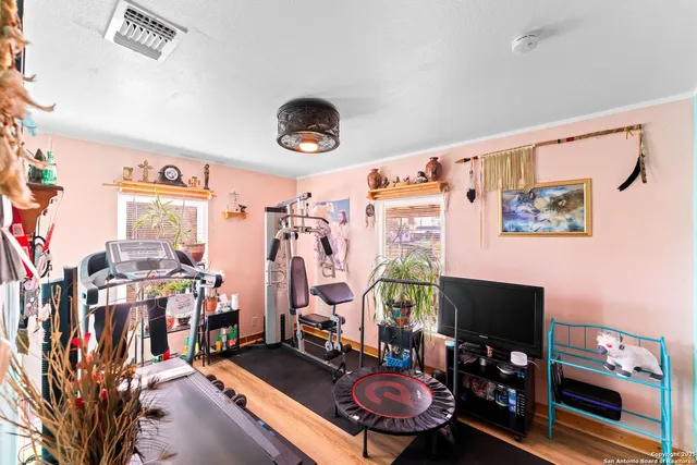 $380,000 | 256 County Road 5716, Lytle, TX 78052