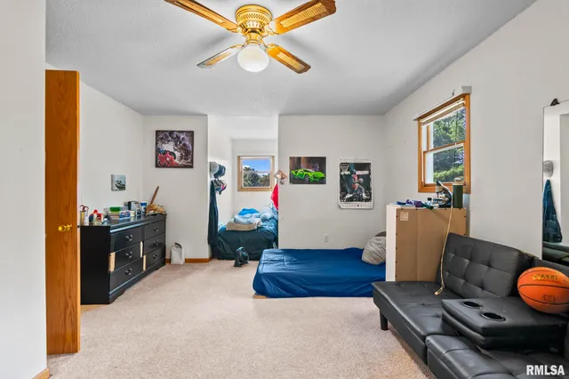 $410,000 | 8200 New City Road, Rochester, IL 62563