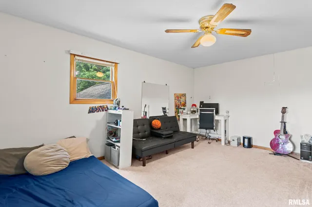 $410,000 | 8200 New City Road, Rochester, IL 62563