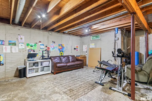 $410,000 | 8200 New City Road, Rochester, IL 62563