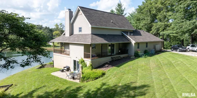 $410,000 | 8200 New City Road, Rochester, IL 62563