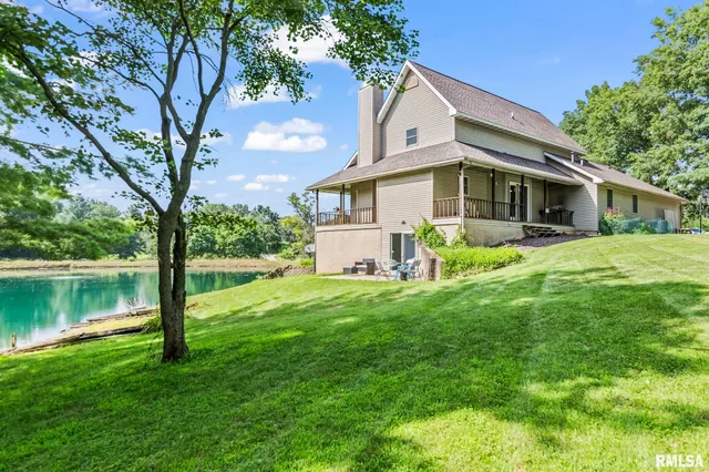 $410,000 | 8200 New City Road, Rochester, IL 62563