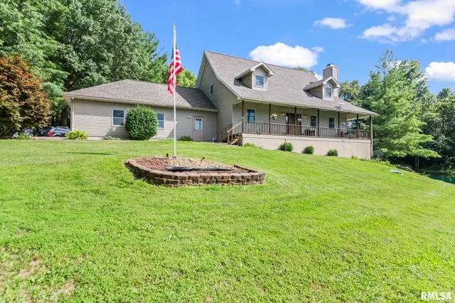 $410,000 | 8200 New City Road, Rochester, IL 62563