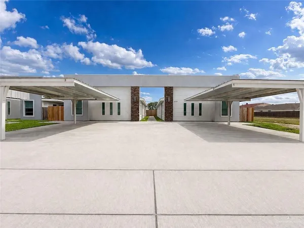 $1,050 | 5701 Ozark Avenue, Unit 3, Mission, TX 78573