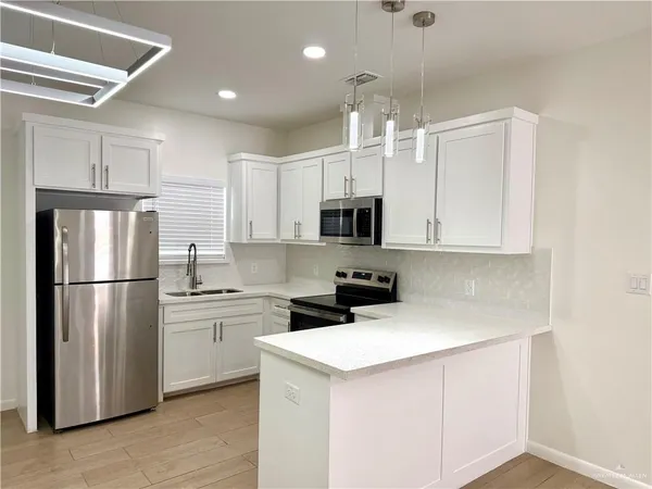 $1,050 | 5701 Ozark Avenue, Unit 3, Mission, TX 78573