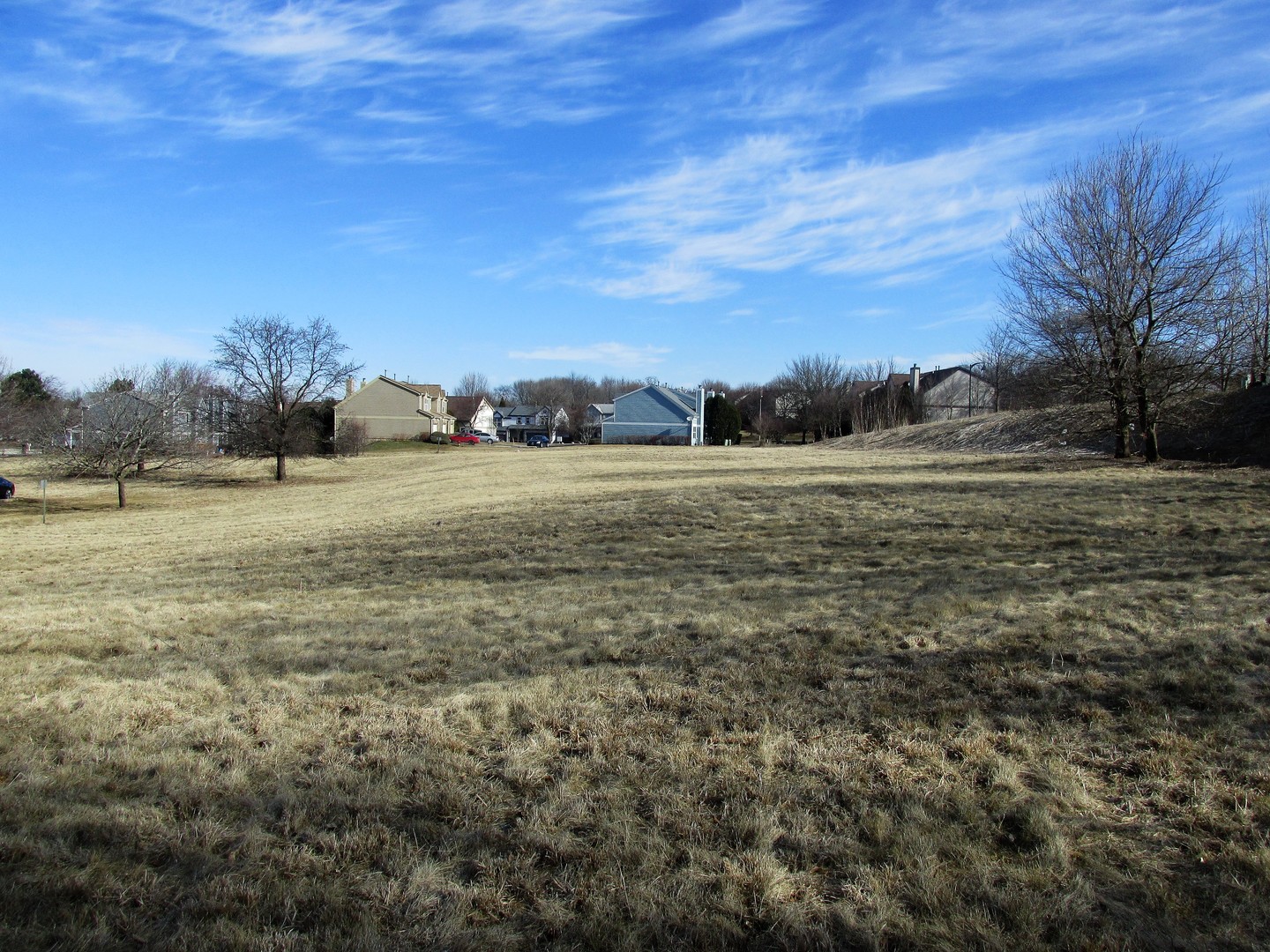 800 East Algonquin Rd  