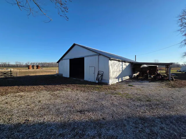 $439,000 | 10456 North 50th Road East, Plainville, IN 47568