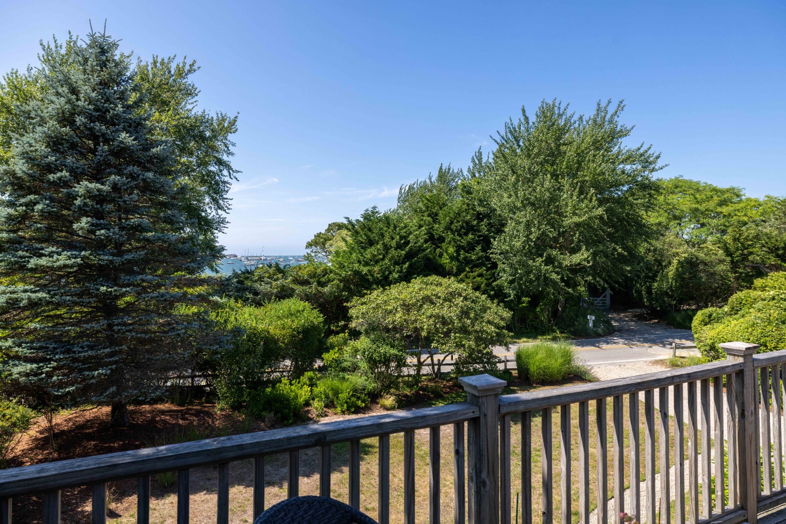 61 Monomoy Road Nantucket, MA 02554 - Photo 13 of 27